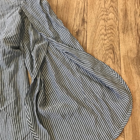 Off the Shoulder Striped Top - Picture 3 of 5